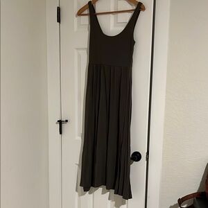 Elegant Olive Green Maxi Dress
